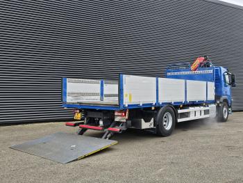 FM 330 4x2 / PALFINGER CRANE / KRAN + TAIL LIFT